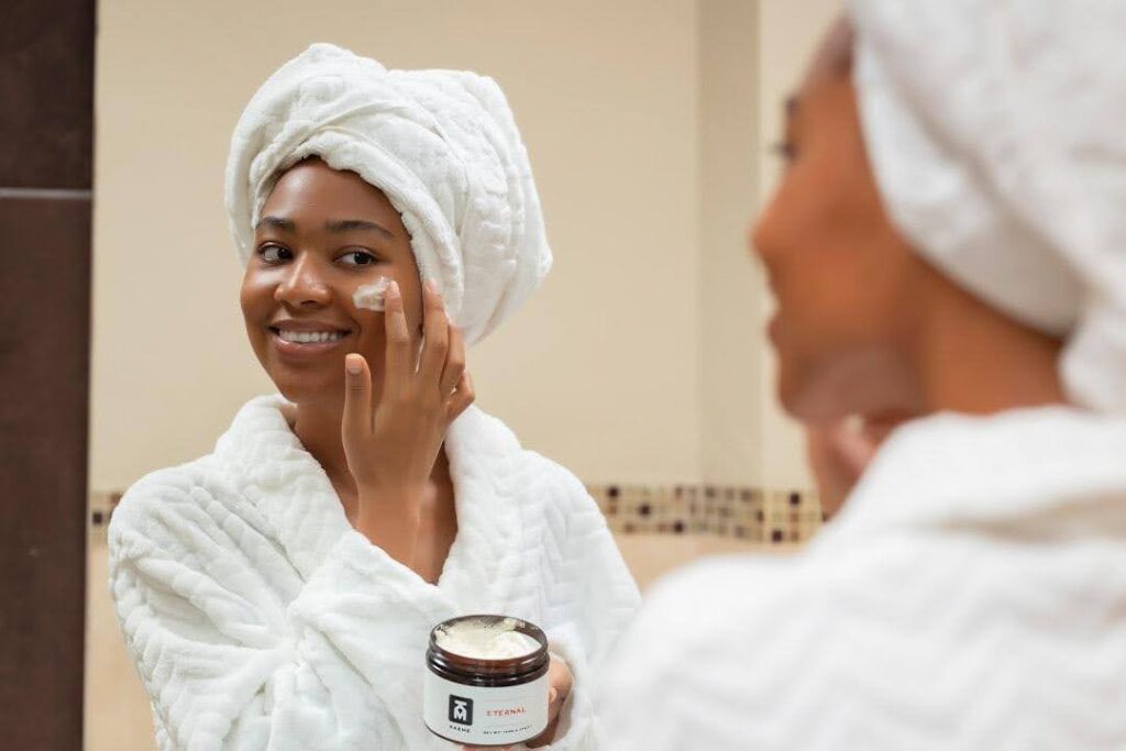 Morning vs. Night Skincare Routine: What Your Skin Actually Needs at Each Step